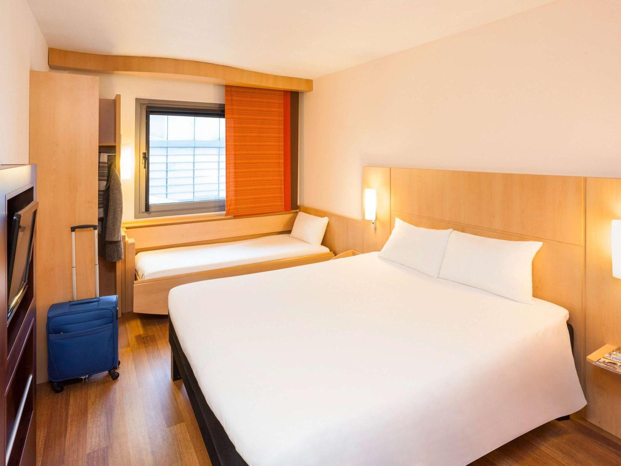 Ibis Madrid Алькобендас Екстер'єр фото